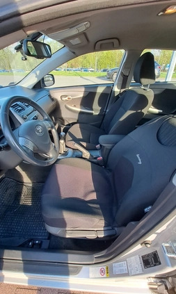 Toyota Corolla cena 19900 przebieg: 195500, rok produkcji 2008 z Katowice małe 254